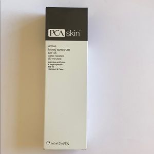 🧖🏻‍♀️Skincare PCA Skin Water Resistant Cream